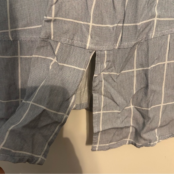 Sim & Sam Button Up Blouse - Picture 8 of 9